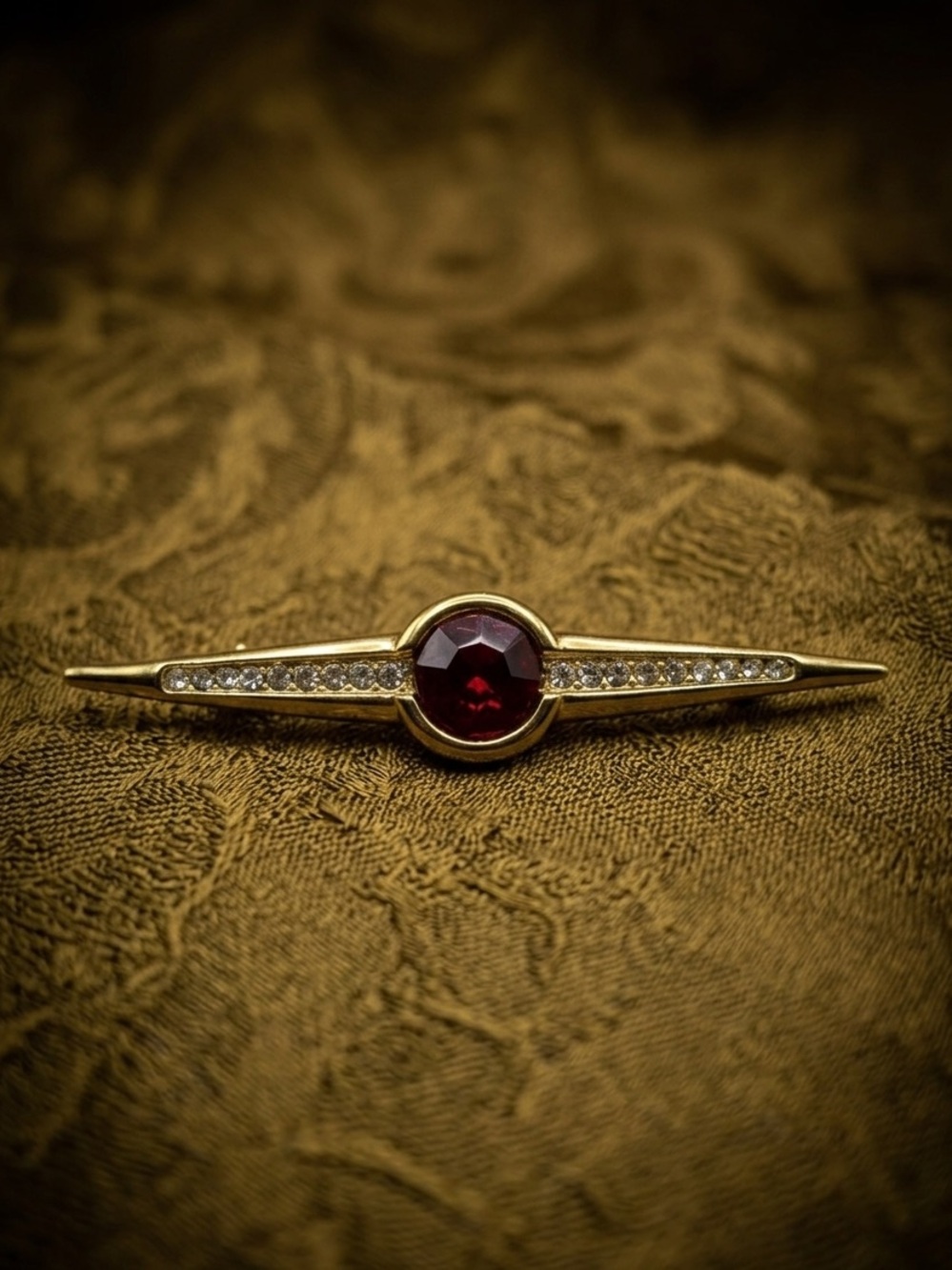 Art Deco Ruby Red Rhinestone Bar Brooch